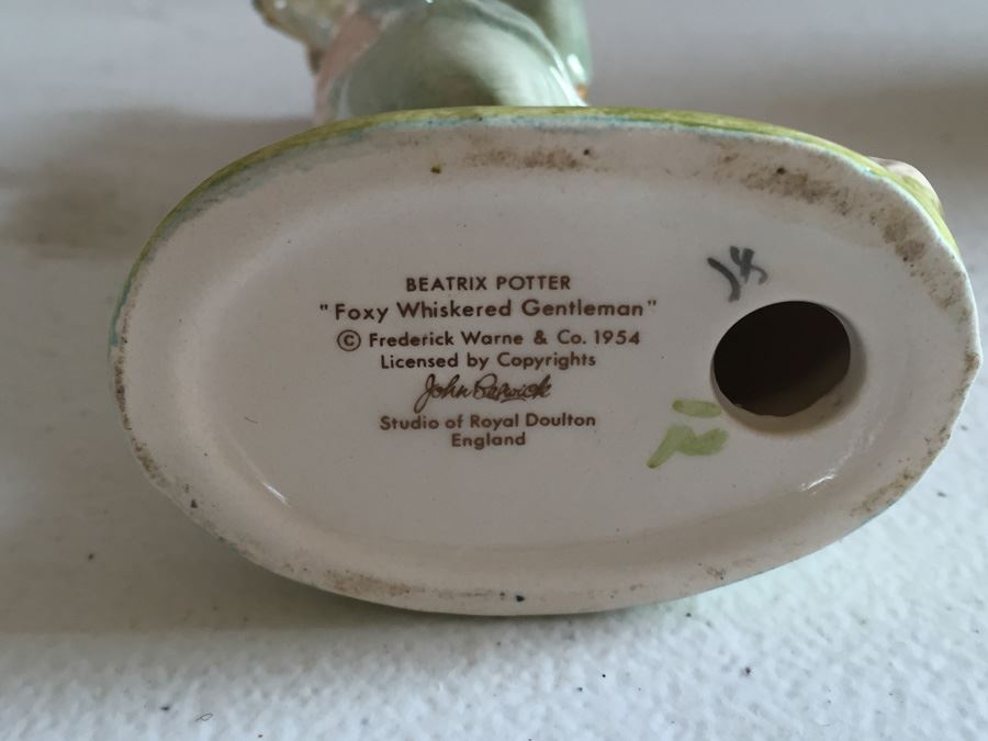 JUST ADDED - Vintage Hummel And Beatrix Potter Figurine Lot [Photo 24]