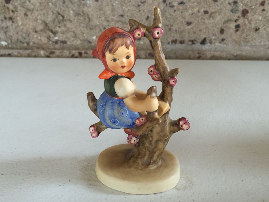 JUST ADDED - Vintage Hummel And Beatrix Potter Figurine Lot [Photo 14]