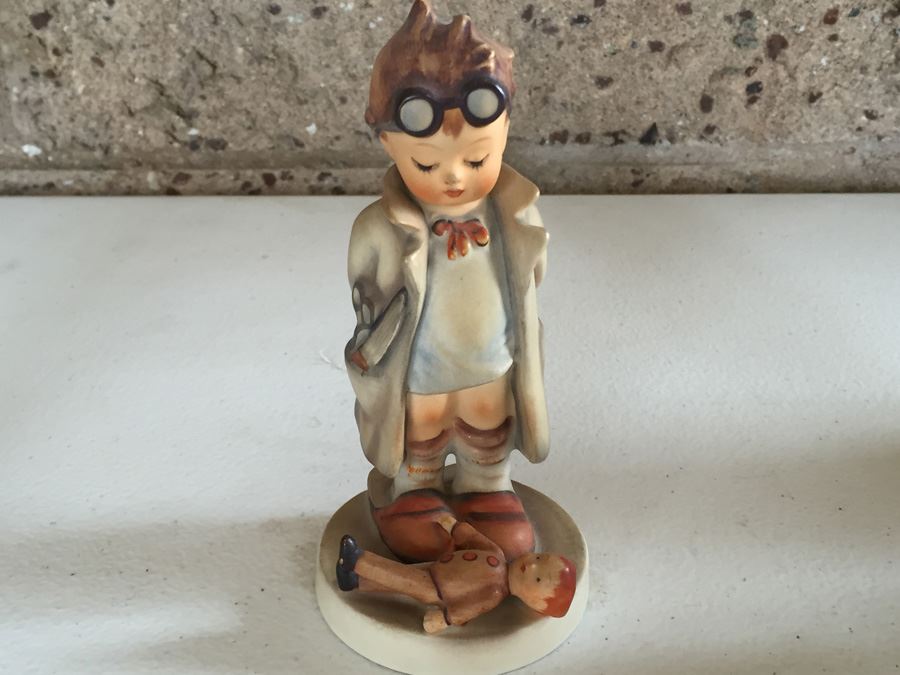 JUST ADDED - Vintage Hummel And Beatrix Potter Figurine Lot [Photo 7]