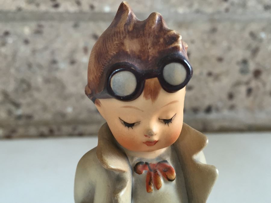 JUST ADDED - Vintage Hummel And Beatrix Potter Figurine Lot [Photo 8]