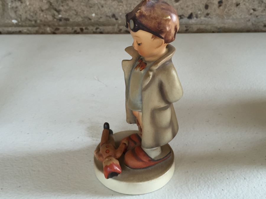 JUST ADDED - Vintage Hummel And Beatrix Potter Figurine Lot [Photo 12]