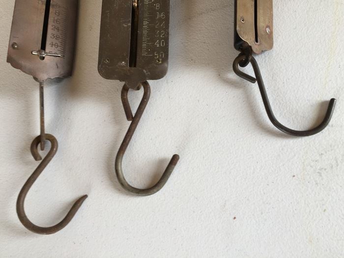 JUST ADDED - Lot Of Vintage Scales And Hanging Lanterns [Photo 19]