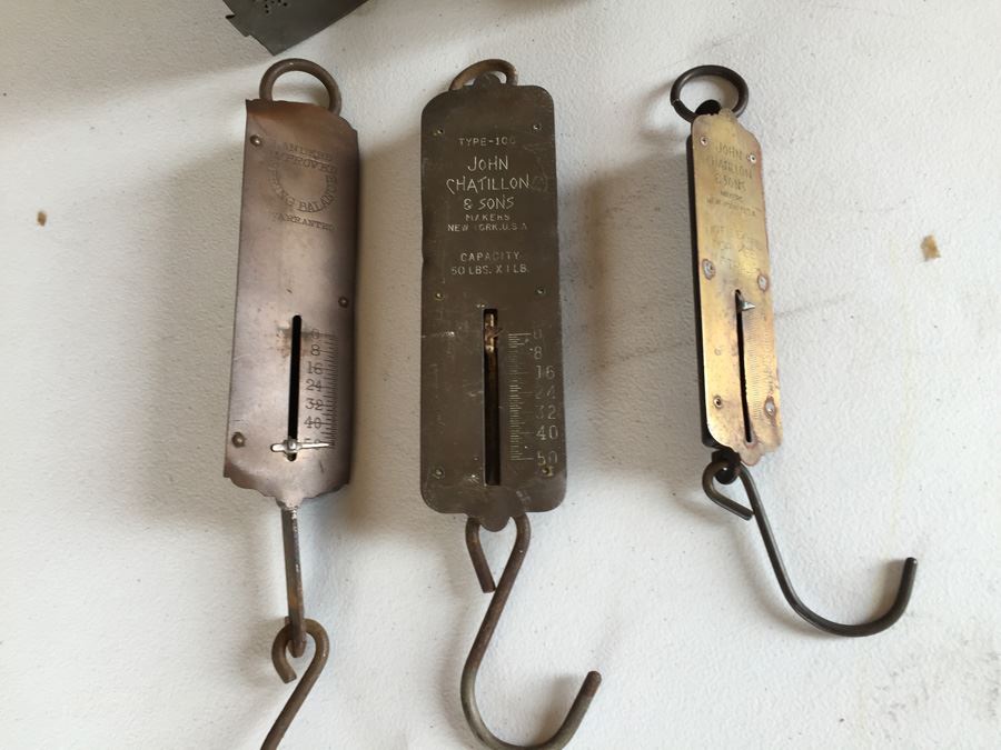 JUST ADDED - Lot Of Vintage Scales And Hanging Lanterns [Photo 3]