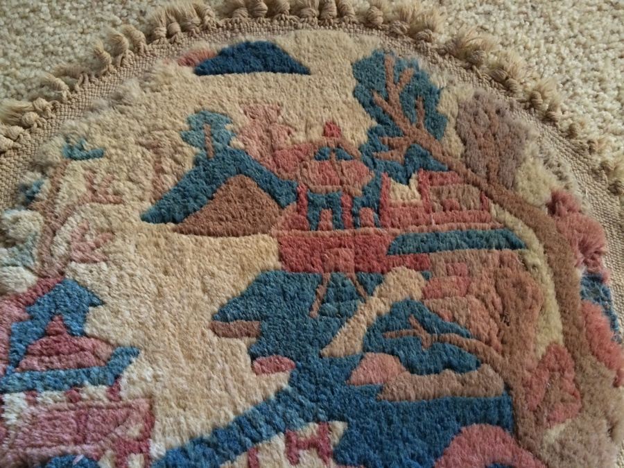 Small Circular Handmade Wool Rug [Photo 4]