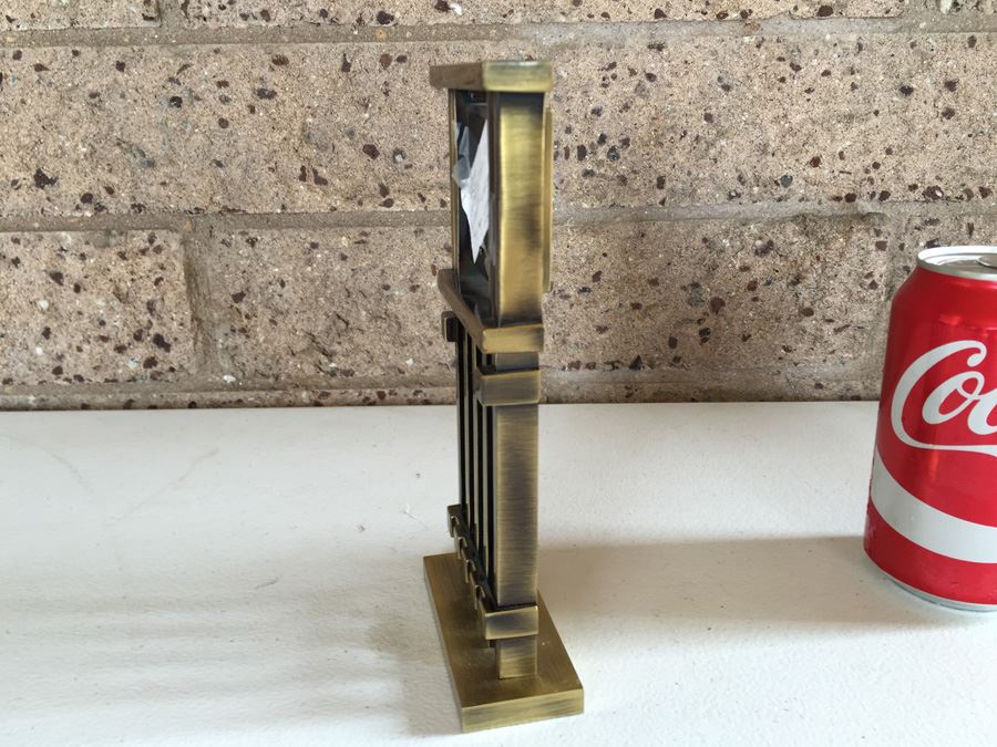 JUST ADDED - Bulova Frank Lloyd Wright Clock [Photo 10]