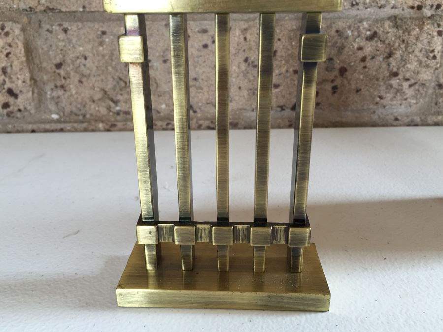 JUST ADDED - Bulova Frank Lloyd Wright Clock [Photo 9]