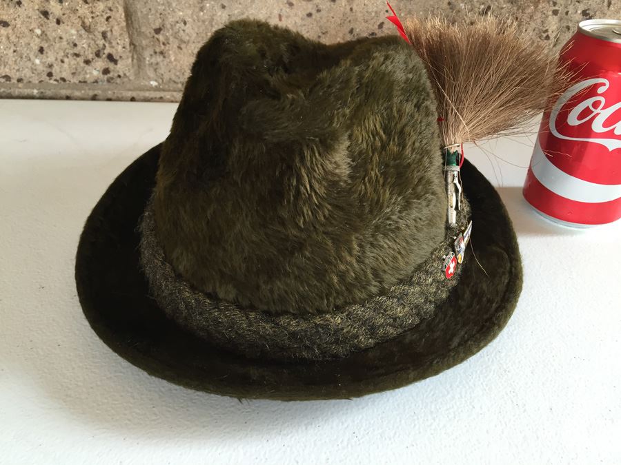 JUST ADDED - Traditional German Hat With Pins [Photo 7]