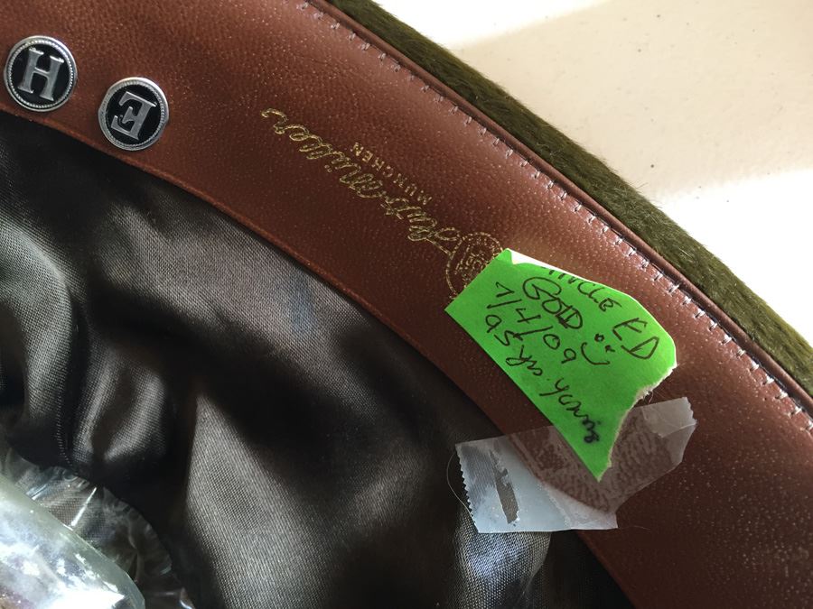 JUST ADDED - Traditional German Hat With Pins [Photo 9]