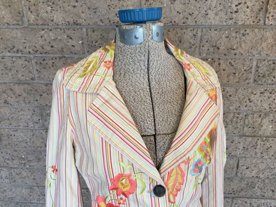 JUST ADDED - Johnny Was Embroidered Jacket Size S [Photo 4]