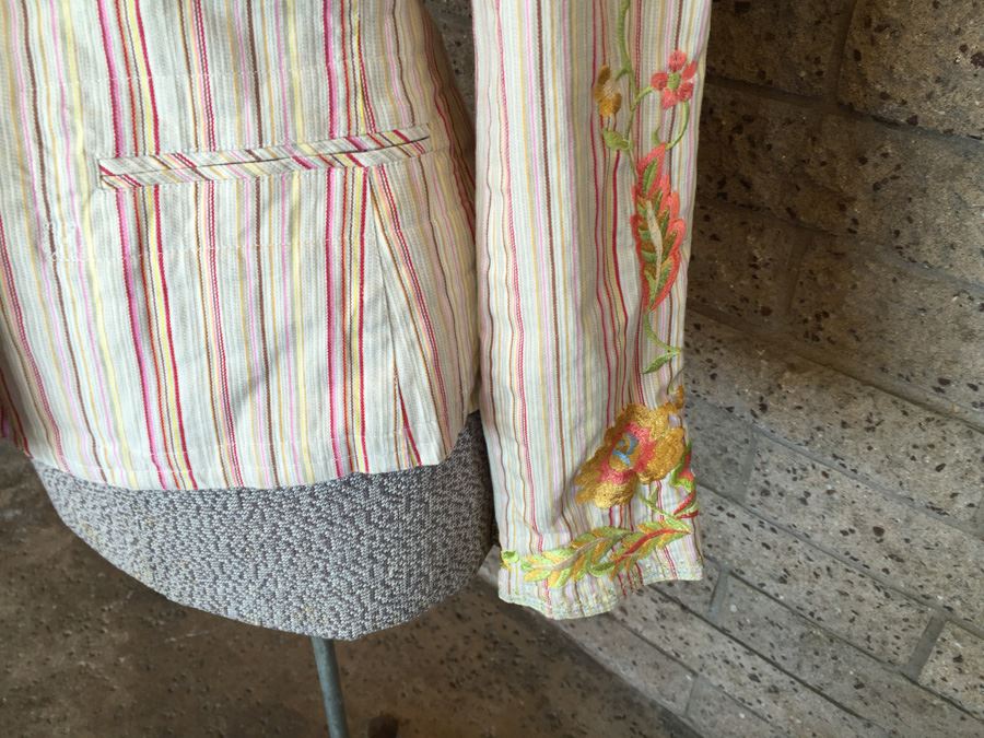 JUST ADDED - Johnny Was Embroidered Jacket Size S [Photo 10]