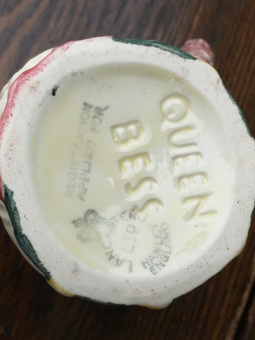 JUST ADDED - Five Mini Toby Figurines [Photo 6]