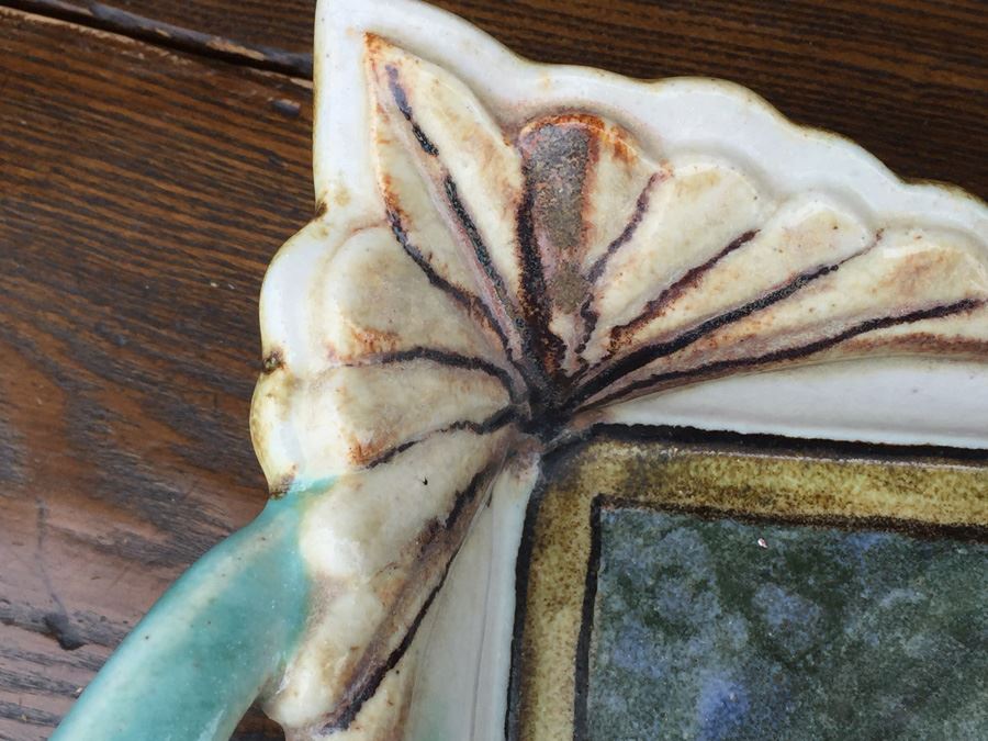 JUST ADDED - Beautiful Pottery Tray Signed And Hand Painted With Fish [Photo 5]