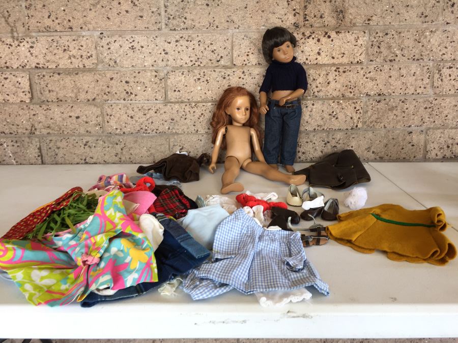 JUST ADDED - Sasha Serie Doll And Gregor Serie Doll With Tons Of Clothes Collectible [Photo 1]