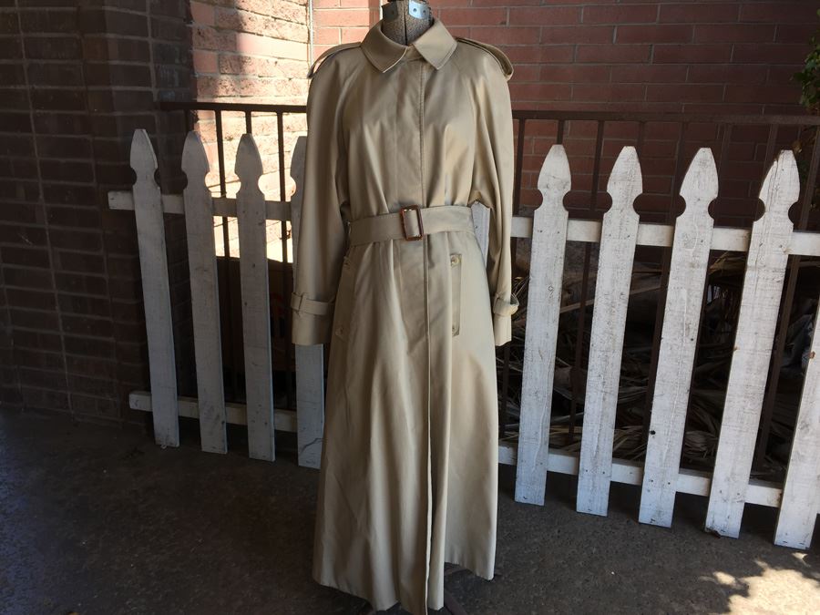 Aquascutum Women's Trench Coat Made In England By Appointment To H.M. Queen Elizabeth The Queen Mother [Photo 4]
