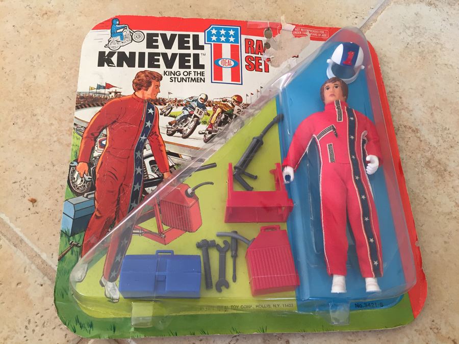 Evel Knievel Racing Set On Damaged Card IDEAL 1975