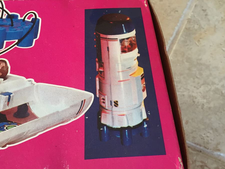 The Six Million Dollar Man Bionic Transport And Repair Station In Box Kenner 1975 [Photo 5]