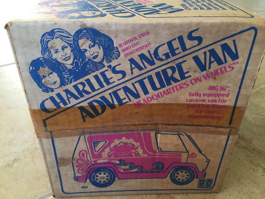 Charlie's Angels Adventure Van Headquarters On Wheels Hasbro In Box 1978  [Photo 12]