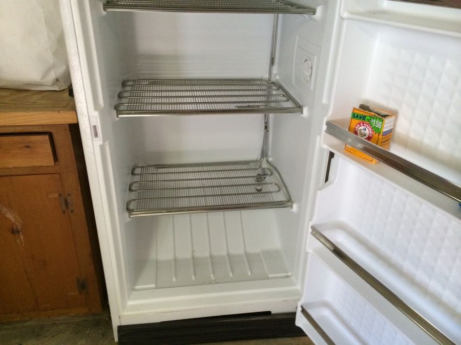Norge 15.2 cu ft Upright Freezer [Photo 5]