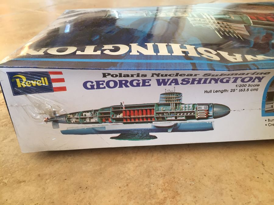 Sealed Revell Model Kit Of Polaris Nuclear Submarine GEORGE WASHINGTON 1978 [Photo 12]