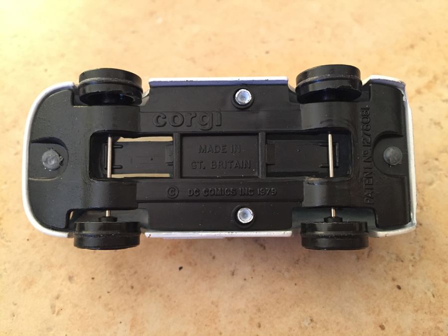 Corgi Juniors Batmobile DC Comics 1976 And Corgi The Joker Van Mobile Batman DC Comics 1979 [Photo 7]