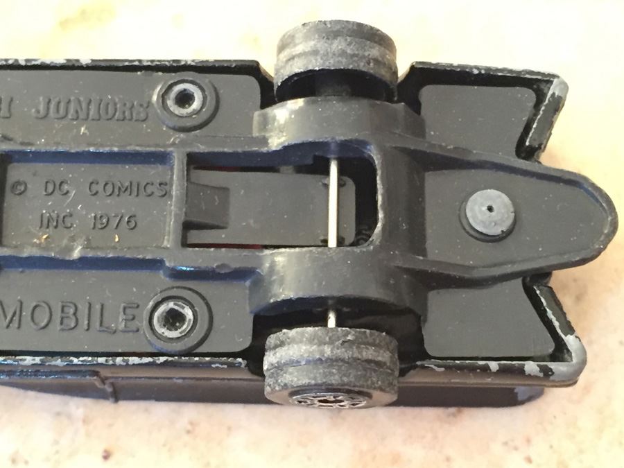 Corgi Juniors Batmobile DC Comics 1976 And Corgi The Joker Van Mobile Batman DC Comics 1979 [Photo 20]