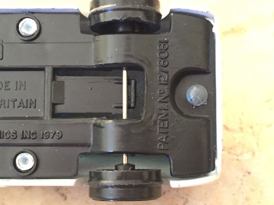 Corgi Juniors Batmobile DC Comics 1976 And Corgi The Joker Van Mobile Batman DC Comics 1979 [Photo 9]