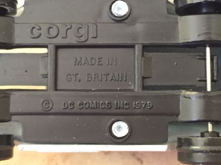 Corgi Juniors Batmobile DC Comics 1976 And Corgi The Joker Van Mobile Batman DC Comics 1979 [Photo 8]