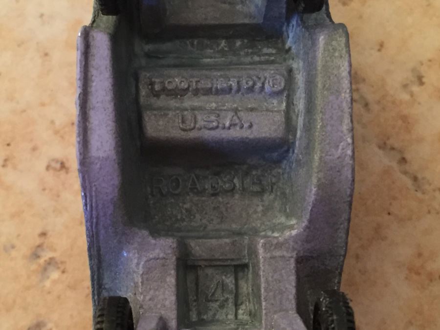 Collectors Car Case With 20 Cars [Photo 14]