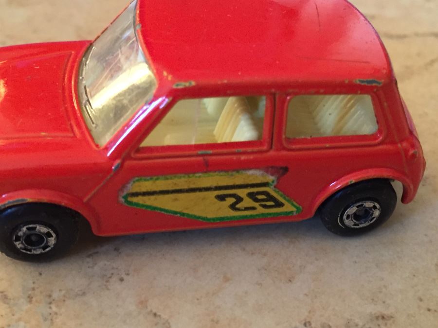 Collectors Car Case With 20 Cars [Photo 36]