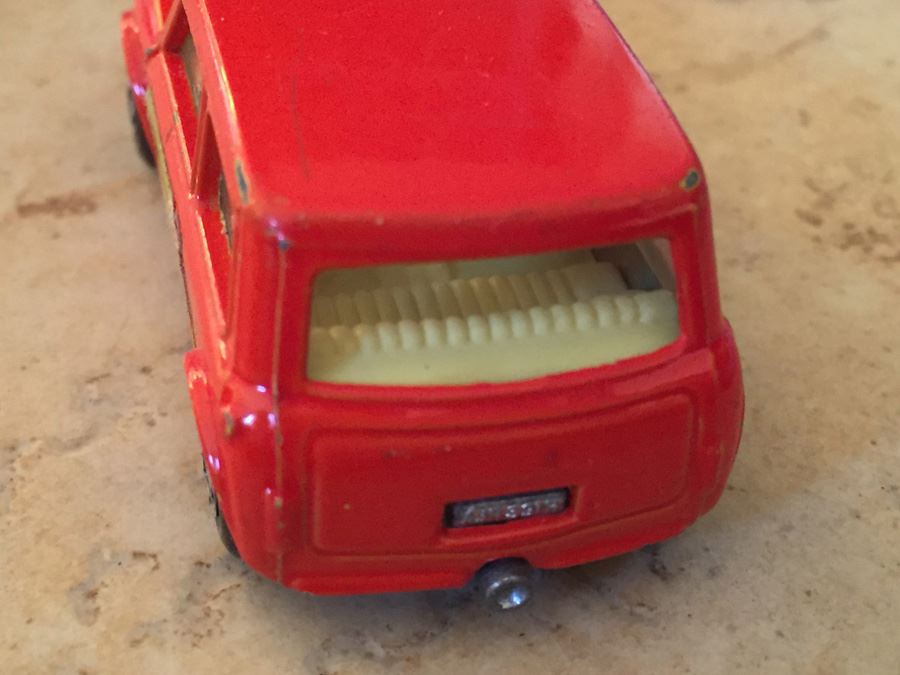 Collectors Car Case With 20 Cars [Photo 37]