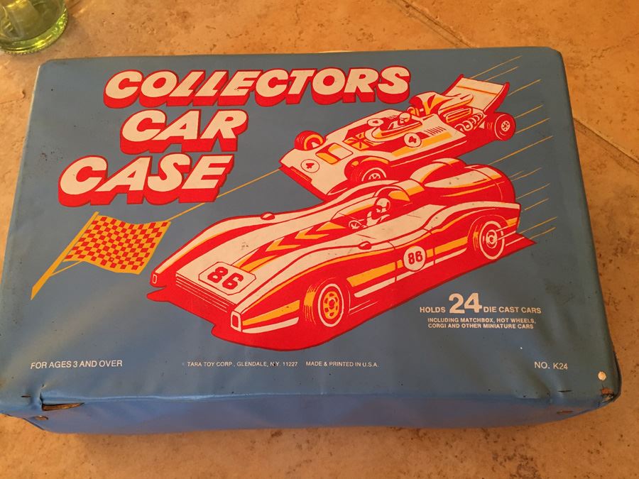 Collectors Car Case With 20 Cars [Photo 100]