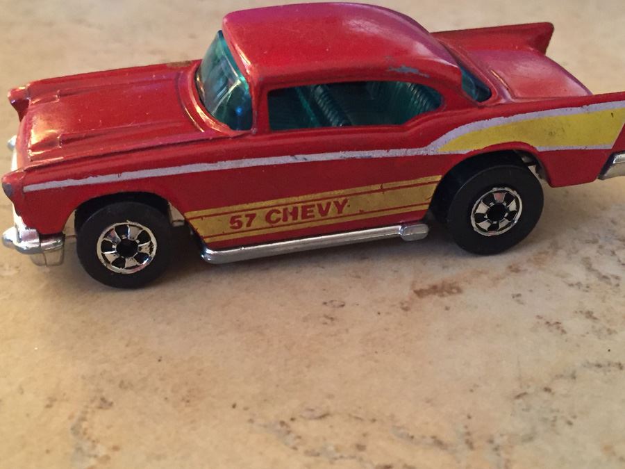 Collectors Car Case With 20 Cars [Photo 30]