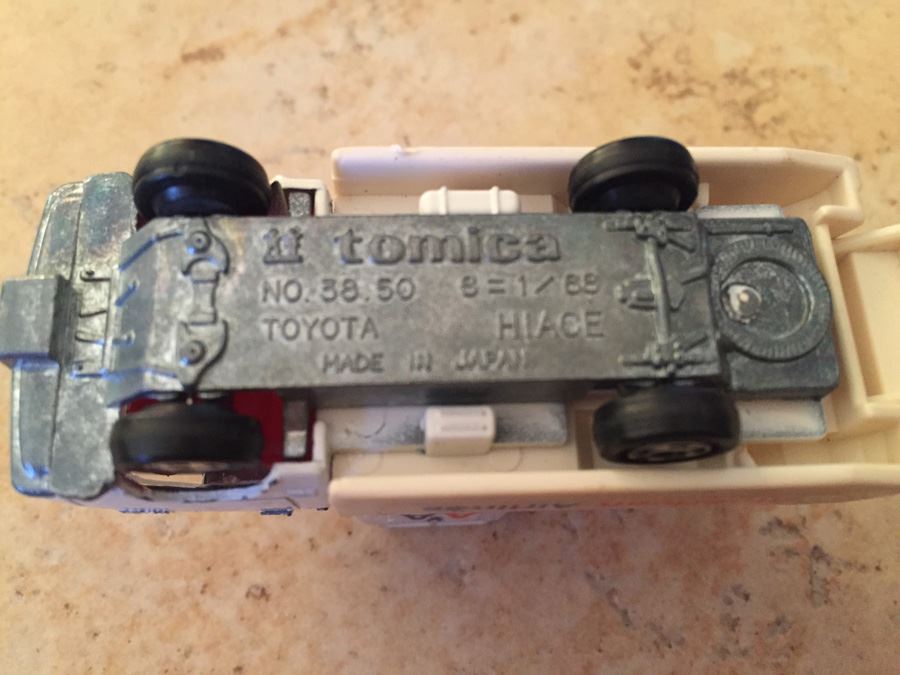 Collectors Car Case With 20 Cars [Photo 6]