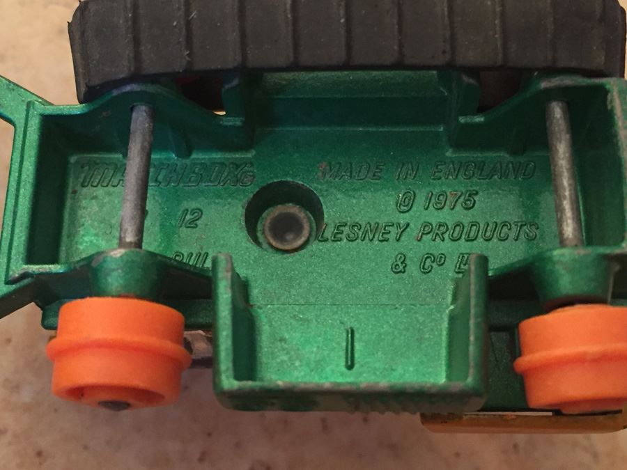 Collectors Car Case With 20 Cars [Photo 23]