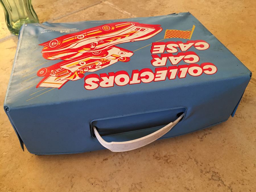 Collectors Car Case With 20 Cars [Photo 101]