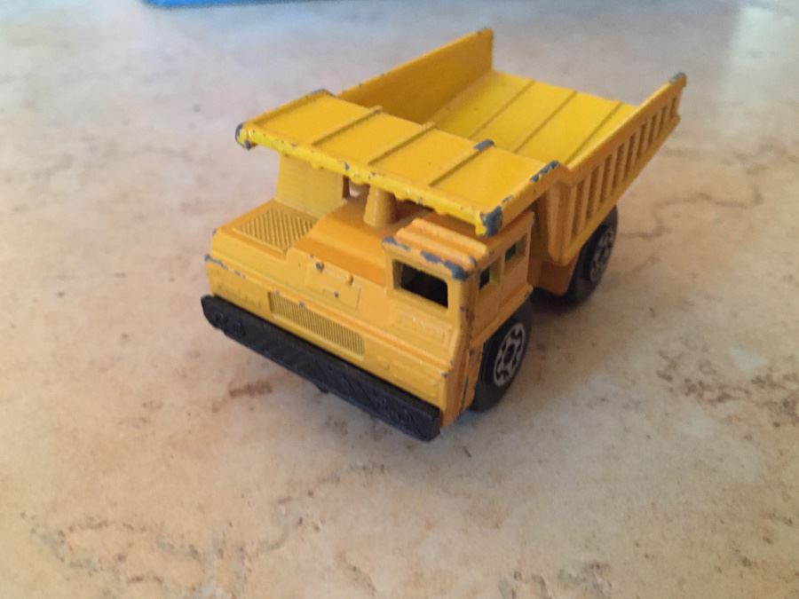 Collectors Car Case With 20 Cars [Photo 84]