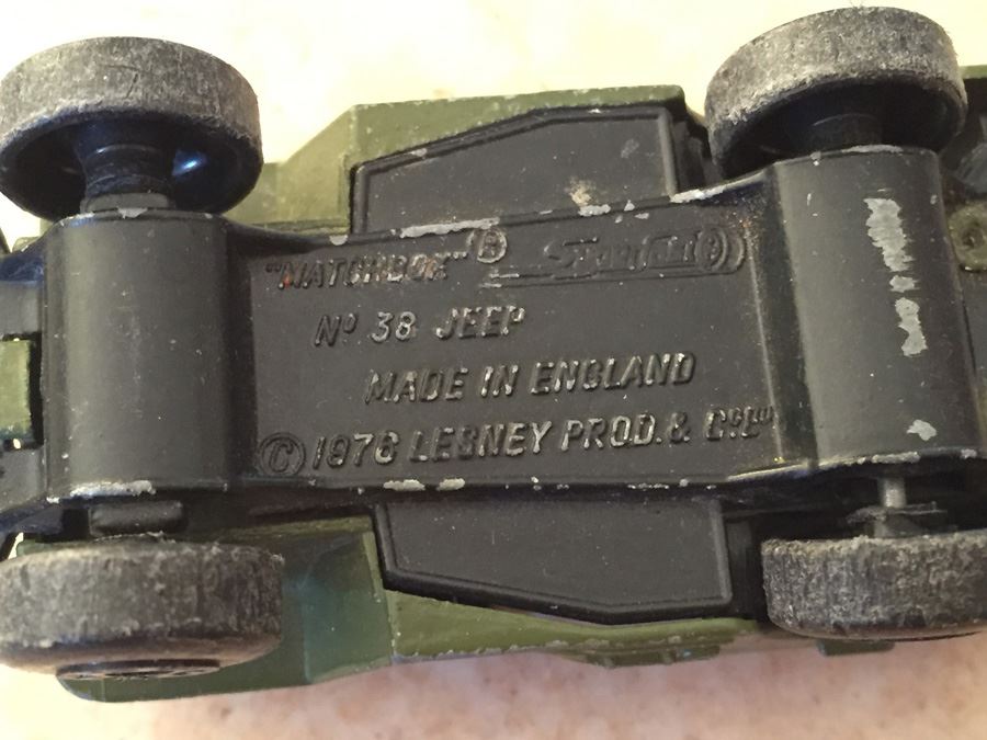 Collectors Car Case With 20 Cars [Photo 19]