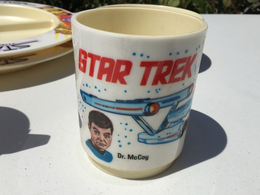 Vintage 1975 & 1979 Collection Of Star Trek Plates, Coffee Cups And Bowl [Photo 8]