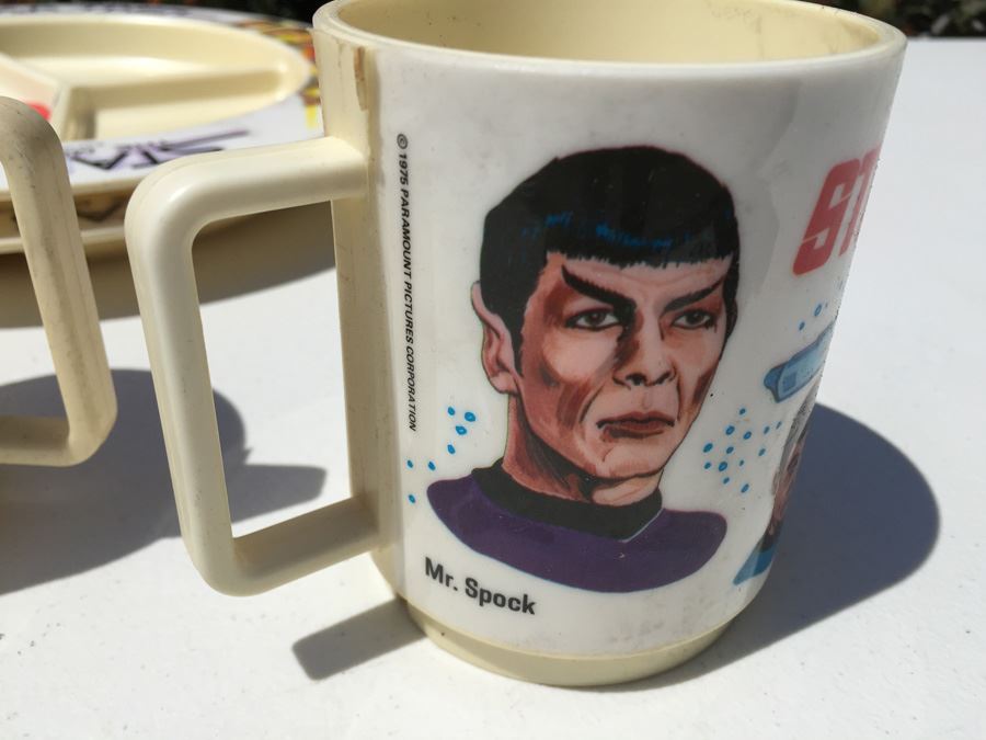 Vintage 1975 & 1979 Collection Of Star Trek Plates, Coffee Cups And Bowl [Photo 3]