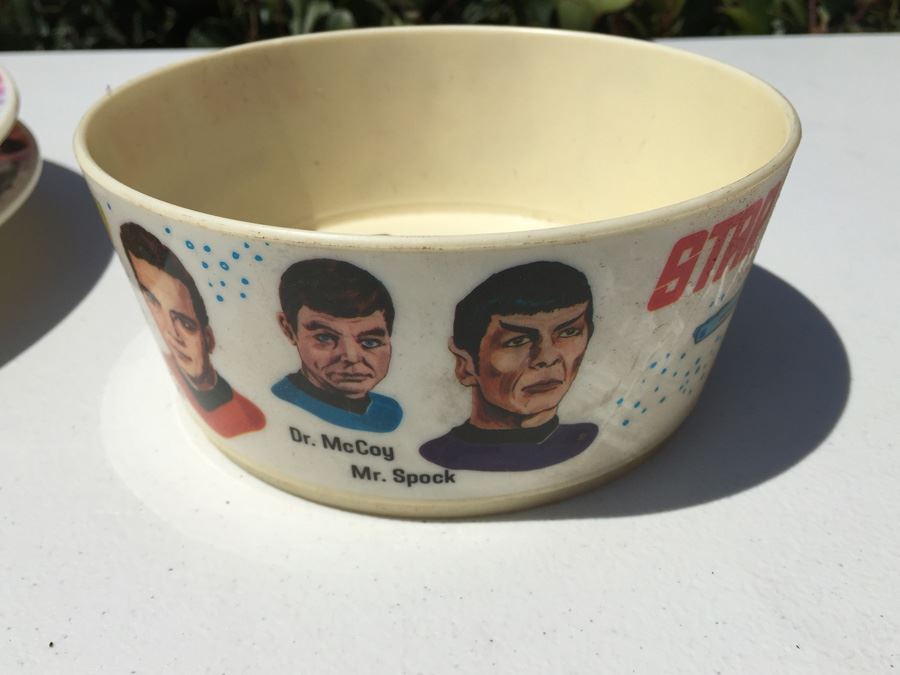 Vintage 1975 & 1979 Collection Of Star Trek Plates, Coffee Cups And Bowl [Photo 11]