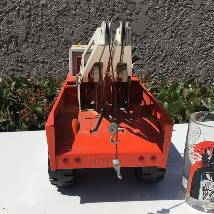 Metal Tonka Wrecker Vintage 1960s Twin Boom Tow Truck [Photo 13]