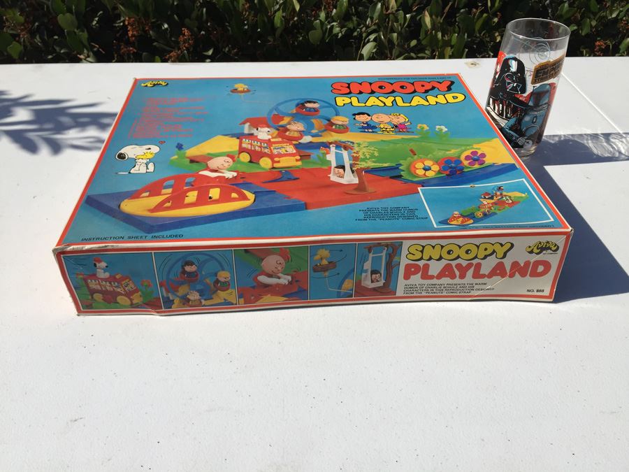 aviva toy company snoopy