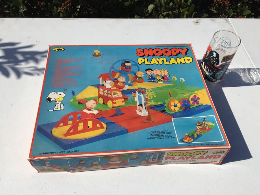 aviva toy company snoopy