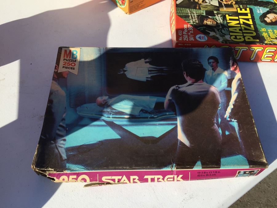 Huge Vintage Puzzle Lot [Photo 5]