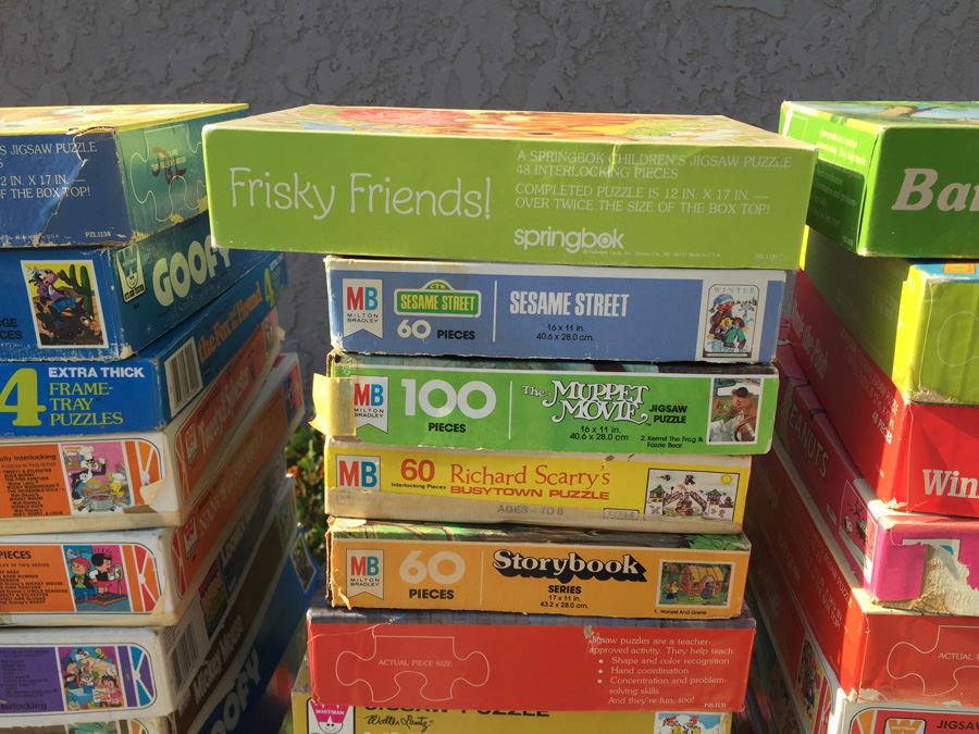 Huge Vintage Puzzle Lot [Photo 17]