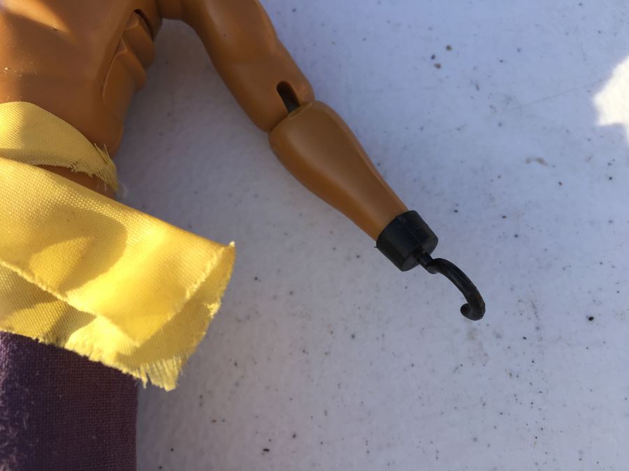 Vintage Lesney Toy 1973 Captain Hook Doll Action Figure Moves Nice [Photo 5]