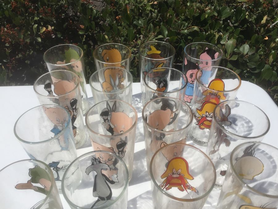 1973 Looney Toons Pepsi Collectible Warner Bros Glasses [Photo 10]
