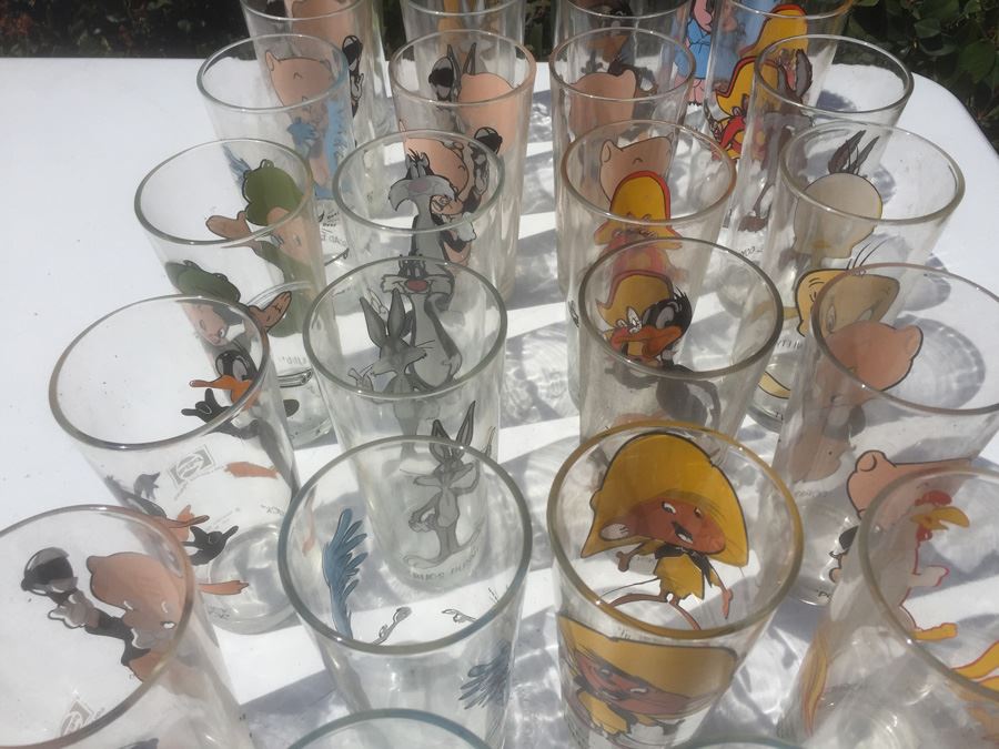 1973 Looney Toons Pepsi Collectible Warner Bros Glasses [Photo 4]