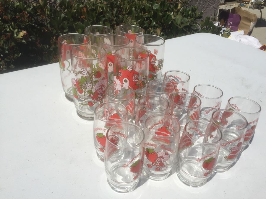 Huge Strawberry Shortcake Glass Lot [Photo 6]