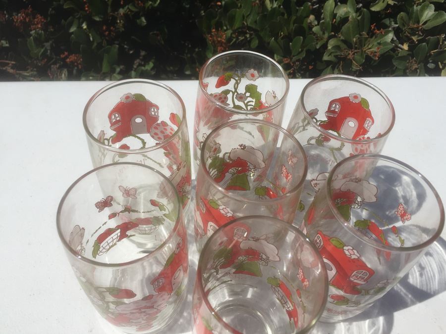 Huge Strawberry Shortcake Glass Lot [Photo 2]